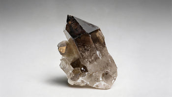 Smoky Quartz Meaning, Healing Properties & Feng Shui Benefits - JING Balance