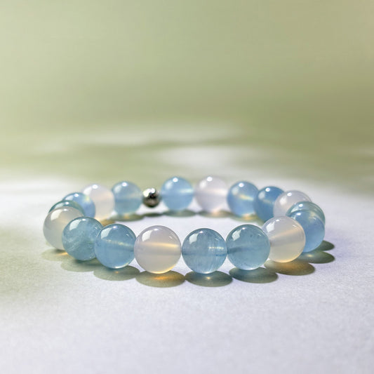 Aquamarine and White Agate crystal bracelet for emotional conversations